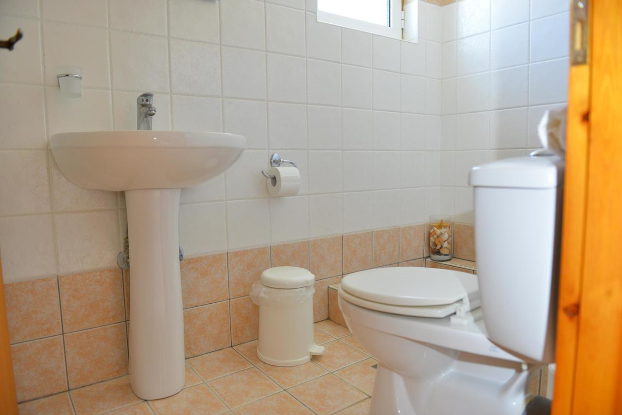 Korali Aparthotel Almiropótamos Exteriör bild